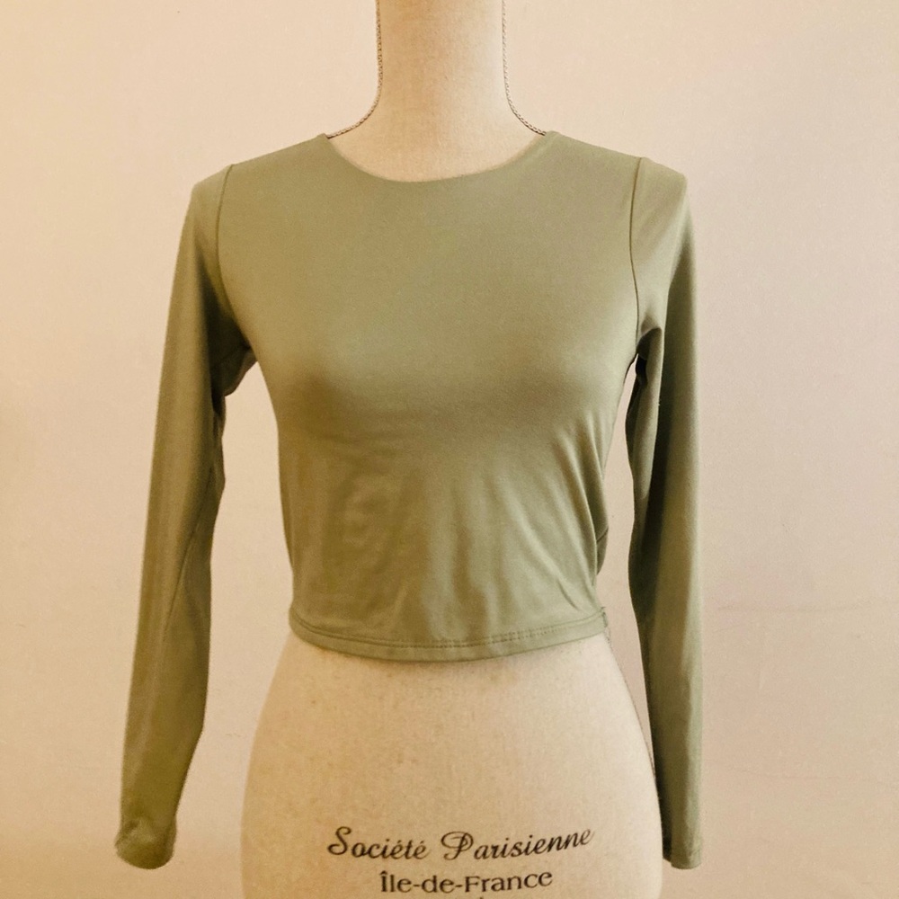 Sincerely Jules Long Sleeve Green Women’s Crop Top